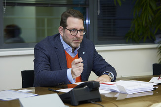 Bild 6 / 48